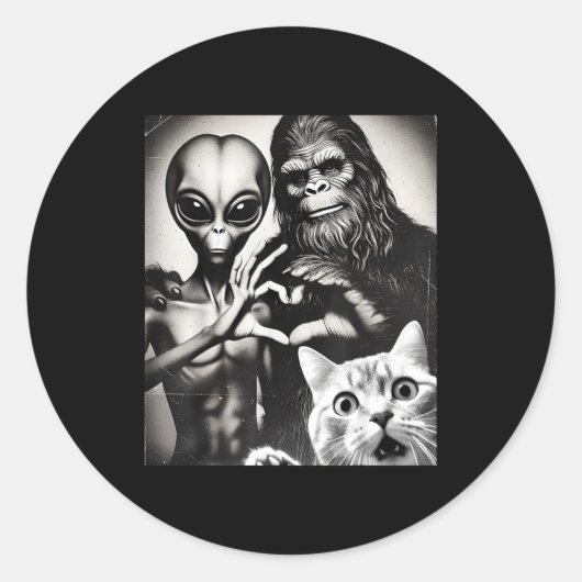 Funny Cat Selfie With Romantic Bigfoot In Love Wit Ronde Sticker (Voorkant)