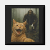 Funny Cat Surprised Happy Selfie With Bigfoot Sasq Magneet (Voorkant)