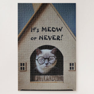 Funny Cat Wearing Glasses It's Meow or Nooit Quote Legpuzzel