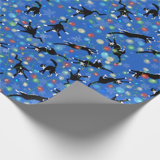 Funny Cats Tangle in kerstlampjes Cadeaupapier (Hoek)