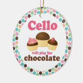 Funny Cello zal spelen voor Chocolate Ornament (Links)