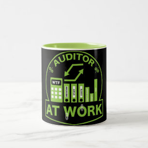 Funny Certified Auditor Gift Tweekleurige Koffiemok