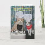 Funny Chef Cats Birthday Kaart<br><div class="desc">grappige Chef Cats verjaardagskaart  Buitenkant: "We maken iets SPECIALE voor je verjaardag op!"  Binnen: "Hoe klinkt Mice-A-Roni?"  U kunt de tekst,  de doopvonten,  en de kleuren van de doopvonten aanpassen.  Hier is een andere versie:</div>