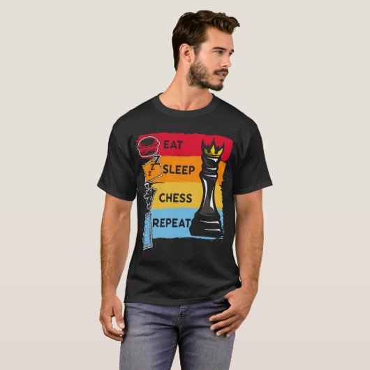 Funny Chess King Eat Sleep Chess Herhaal T-shirt (Voorkant volledig)