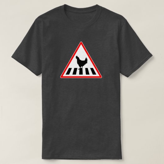 Funny Chicken Crossing Road T-shirt (Design voorkant)