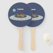 Funny chickens in space cartoon illustratie handwaaier (Voorkant en achterkant)