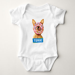 Funny Chihuahua Dog met Sprinkle Donut op Nose Romper