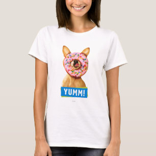 Funny Chihuahua Dog met Sprinkle Donut op Nose T-shirt