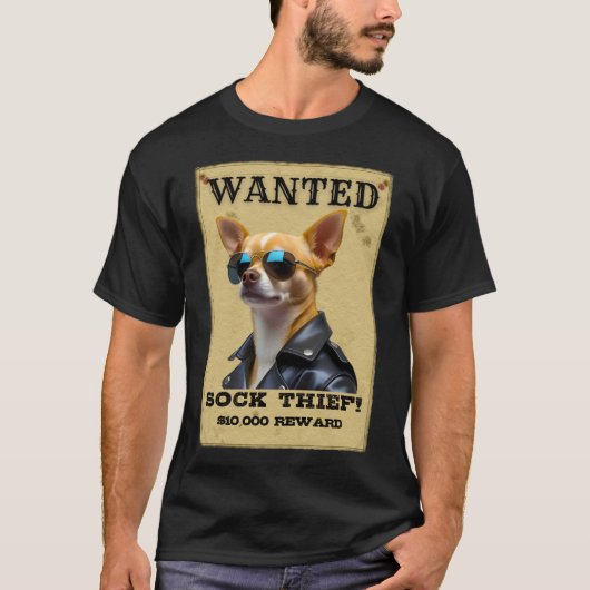 Funny Chihuahua WANTED Poster with Cool Sunglasses T-shirt (Voorkant)