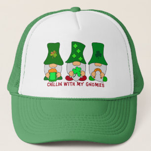 Funny Chillin met mijn Gnomies St Patricks Day Trucker Pet