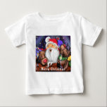 Funny Christmas Baby T-Shirt Santa met rendieren<br><div class="desc">Funny Baby T-shirts of Baby Bodysuits met Santa en Rendieren Christmas Party - Cheers Cartoon Celebration Painting Fun Collectie - Kies / Voeg uw unieke tekst / naam / kleur - Maak uw speciale cadeau - Formaat wijzigen en verplaatsen of verwijderen / toevoegen - afbeelding / tekst met aanpassingstool. Schilderen...</div>