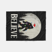 Funny Christmas Bigfoot Santa Hat Moon Sasquatch K Fleece Deken (Voorkant (Horizontaal))