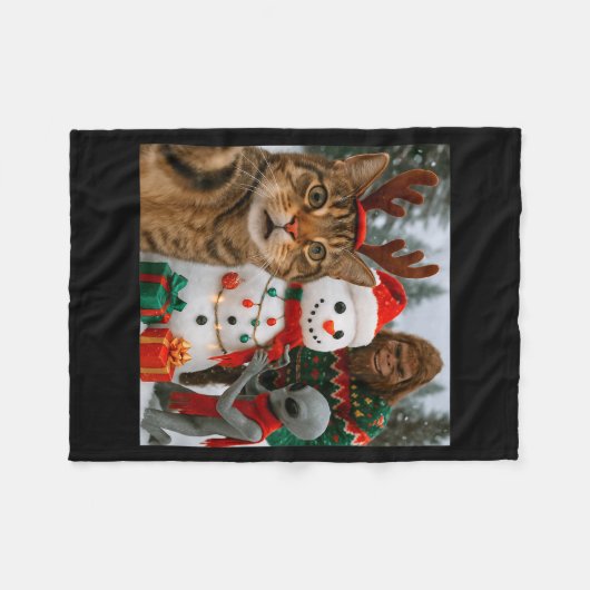 Funny Christmas Cat Selfie With Bigfoot Alien & Fleece Deken (Voorkant (Horizontaal))