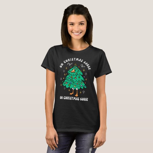 Funny Christmas Goose Dressed as Christmas Tree T-shirt (Voorkant volledig)