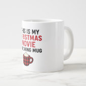 Funny Christmas Movie Watching Mug • Cozy Hot Coco Grote Koffiekop (Voorkant rechts)