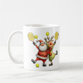 Funny christmas pickleball koffiemok (Links)