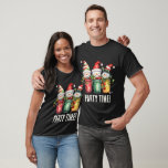 Funny Christmas snowman drink partij tekst toevoeg T-shirt<br><div class="desc">Funny Christmas snowman drink partij tekst toevoegen T-Shirt</div>