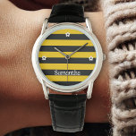 Funny Classic Bumble Bee Stripes Striped Pattern Horloge<br><div class="desc">Personaliseer uw wereld met ons schattige ontwerp van de bijenstrepen. Uw woord of naam,  geplaatst tegen een prachtige achtergrond,  voegt een vleugje kruid toe aan uw stijl. Ontworpen met ❤ door Zaubershirts,  het is een echt unieke en speciale creatie,  speciaal voor u!</div>