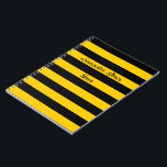 Funny Classic Bumble Bee Stripes Striped Pattern Notitieboek<br><div class="desc">Een schattig klassiek patroon met brede strepen met op hommels geïnspireerde zwarte en gele strepen. Personaliseer het eenvoudig naar jouw tekst of naam! - ontworpen met ❤ door Zaubershirts -</div>