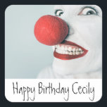 Funny Clown Face Birthday Vierkante Sticker<br><div class="desc">Een gekke sticker om de grote dag te vieren,  deze aangepaste sticker kan worden gepersonaliseerd met de naam van uw erelid. Foto: Ryan McGuire</div>