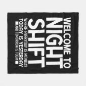 Funny CNA Shirt Funny Night Shift Shirt Fleece Deken (Voorkant (Horizontaal))