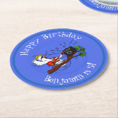 Funny cockatoo speelt rockgitaar cartoon ronde kartonnen onderzetter (Gebogen)