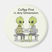 Funny Coffee and Aliens Magneet (Voorkant)