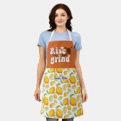 Funny Coffee Lover Rise en Grind Lemon Pattern Schort (Gedragen)