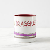 Funny Coffee Mok: Vrouw Dragging Butt Tweekleurige Koffiemok (Center)