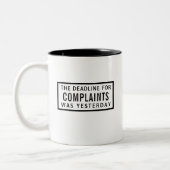 Funny Complaints Deadline, Modern Minimalist  Tweekleurige Koffiemok (Links)