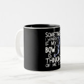 Funny Compound Bow Archery Hunter Hunting Gift Tweekleurige Koffiemok (Voorkant links)