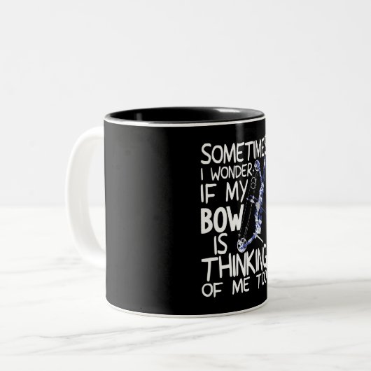 Funny Compound Bow Archery Hunter Hunting Gift Tweekleurige Koffiemok (Voorkant links)