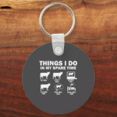 Funny Cow 6 Things I Do In My Spare Time Cows Sleutelhanger (Voorkant)