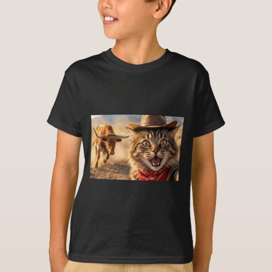 Funny Cowboy Cat Selfie With Charging Bull Western T-shirt (Voorkant)