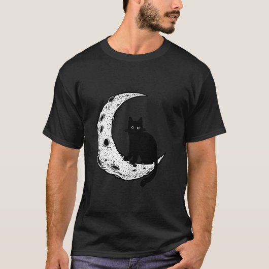Funny Crescent Moon and Cat Graphic T-shirt (Voorkant)