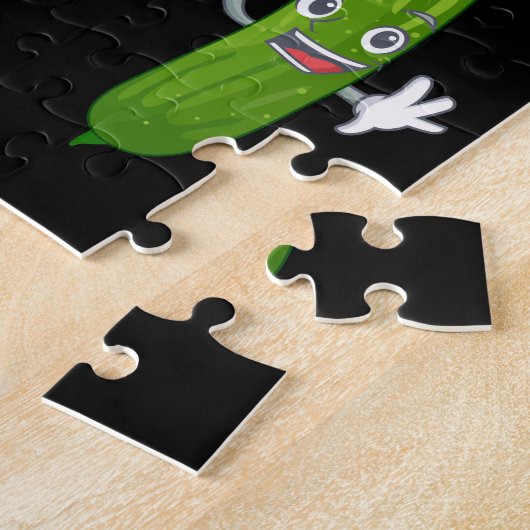 Funny Cucumber Pickle Dancing Food Legpuzzel (Zijkant)