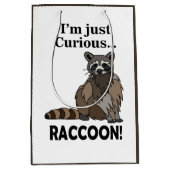 Funny Curious Raccoon Medium Cadeauzakje (Voorkant)