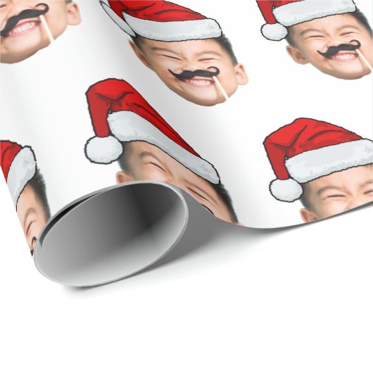 Funny Custom Baby Face Photo Santa Hat Christmas Cadeaupapier (Rol Hoek)