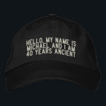 Funny Custom Elk jaar 40th milestone Birthday Pet<br><div class="desc">Het is altijd leuk om een pet te hebben dat draag voor een mijlpaal verjaardag! Dit op maat gesneden hilarische 40e (of om het even welk jaar) pet is gemakkelijk te personaliseren. Het zegt: "Hallo,  mijn naam is (jouw naam hier) en ik ben 40 jaar oud."</div>