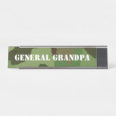Funny Custom Text Camouflage General Grandpa Bureau Naambordje (Voorkant)