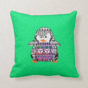 Funny Cute Aztec Penguin over groene achtergrond Kussen