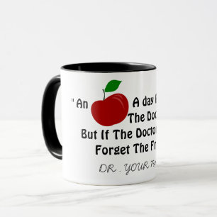 Funny Cute Doctor Red Apple Joke Persoonlijke naam Mok