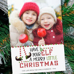 Funny Cute Elf Merry Little Kerstfoto Feestdagenkaart<br><div class="desc">Grappig, schattig kerstfotokaartje met een griet met festief zelfthema HEBBEN UW ELF EEN MERRY KLEINE CHRISTMAS in moderne kerstrode en groene kleuren. BIJSTAND: Voor hulp bij ontwerpwijziging of personalisatie, kleurverandering, het formaat wijzigen, het ontwerp overbrengen naar een ander product of als u items wilt coördineren, neemt u contact op met...</div>