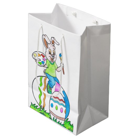 Funny Cute Happy Paast Bunny Painting Eggs Medium Cadeauzakje (Voorkant Gekanteld)
