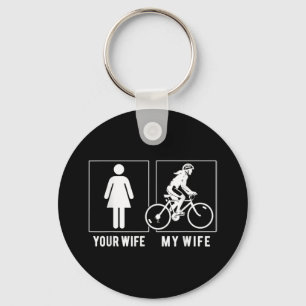 FUNNY CYCLUS - UW VROUW - MIJN VROUWELIJKE CYCLIST SLEUTELHANGER