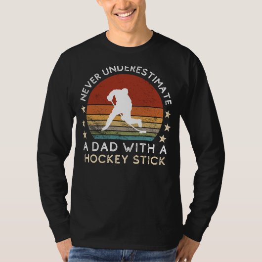 Funny Dad Hockey Stick T-shirt - Dads Puckish Humo (Voorkant)