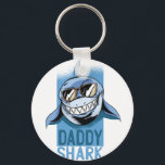 Funny DADDY SHARK Fathers Day Birthday Gift Custom Sleutelhanger<br><div class="desc">Add your own custom text to personalize,  customize this fun,  unique and trendy Daddy Shark gift itm. Great for dads birthday,  Father's Day Christmas or for new dads who are fathers for the first time!</div>