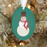 Funny Dansende Snowman Foto Holiday Ornament<br><div class="desc">Plaats je favoriete foto in deze leuke,  sneeuwman-kerstversiering voor een feestelijke en humoristische manier om je boom te versieren. Het is grappig en leuk en zal alleen maar lachen tijdens je cadeaubeurs. Het perfecte cadeau voor familie en vrienden.</div>