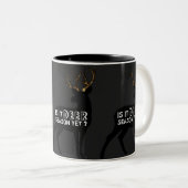 Funny Deer Hunting Black Metallic Gold Man Cave Tweekleurige Koffiemok (Voorkant rechts)