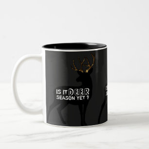 Funny Deer Hunting Black Metallic Gold Man Cave Tweekleurige Koffiemok